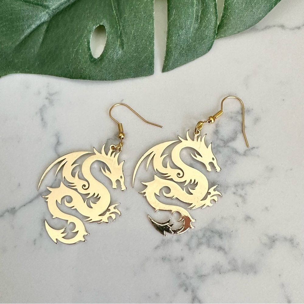 2/$30🌵 Dragon Earrings Gold Asian Bohemian Ethnic Jewelry Mortal Kombat NEW - Picture 7 of 10